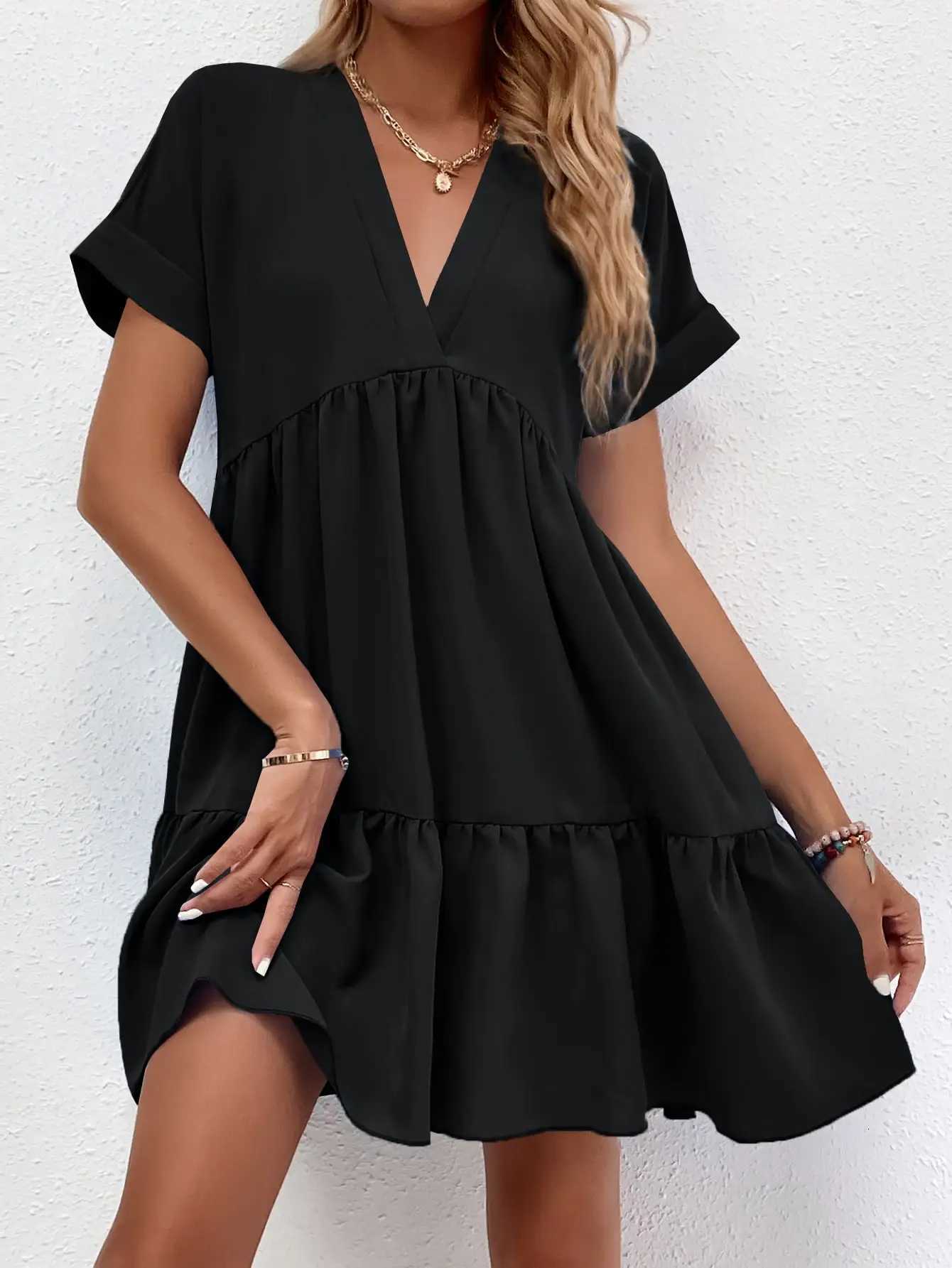 Fashionable womens black V-neck dress satin fabric rolled short sleeves multi-layer ruffled hem casual everyday wearT260314
