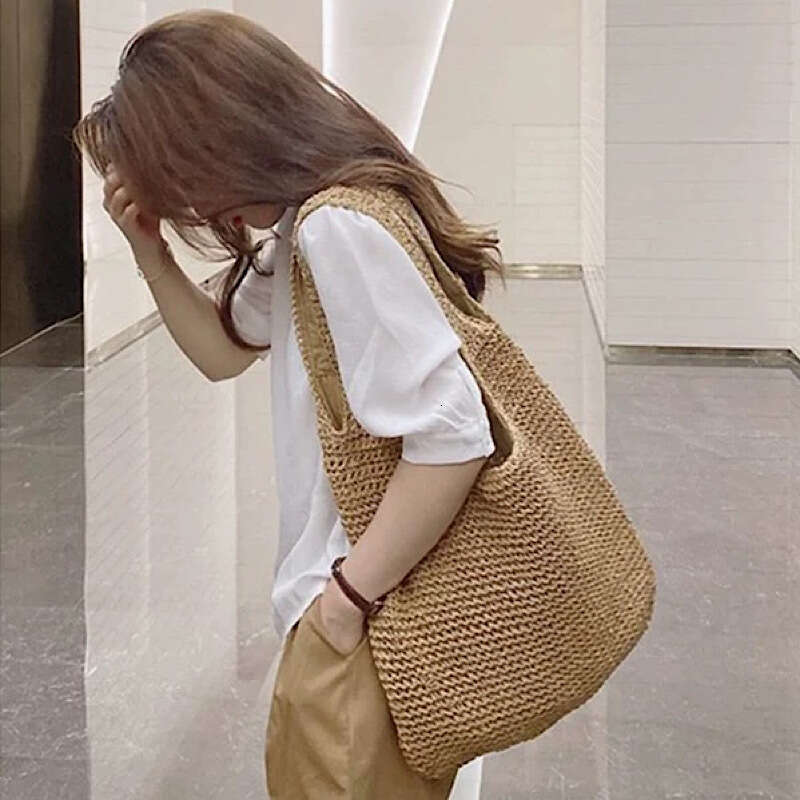 Vacation Style New Single Shoulder Large Capacity Tote Handheld Woven Beach Straw Bag