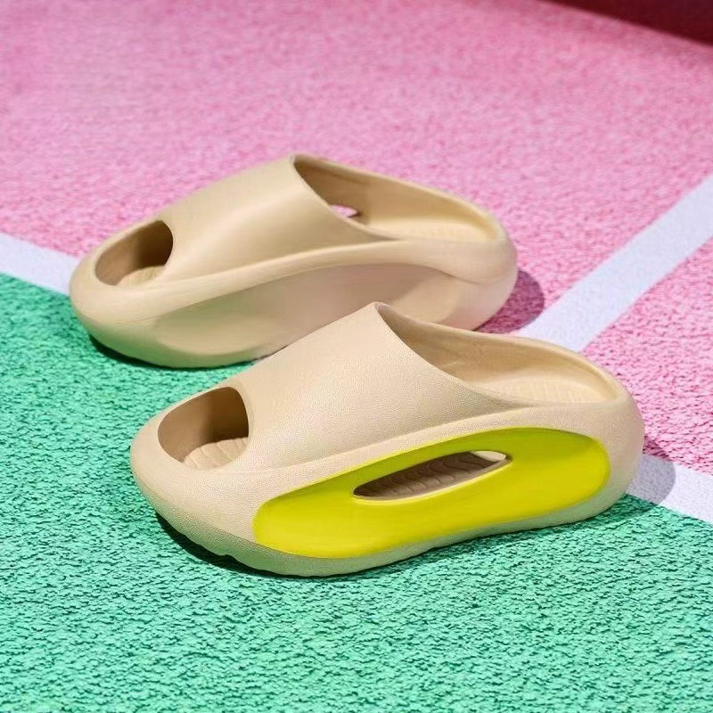 Kids Thick Sole Slippers Boys Girls summer indoor beach shoes sandals Non-Slip Soft EVA Shower Bathroom Sandals for Indoor Outdoor