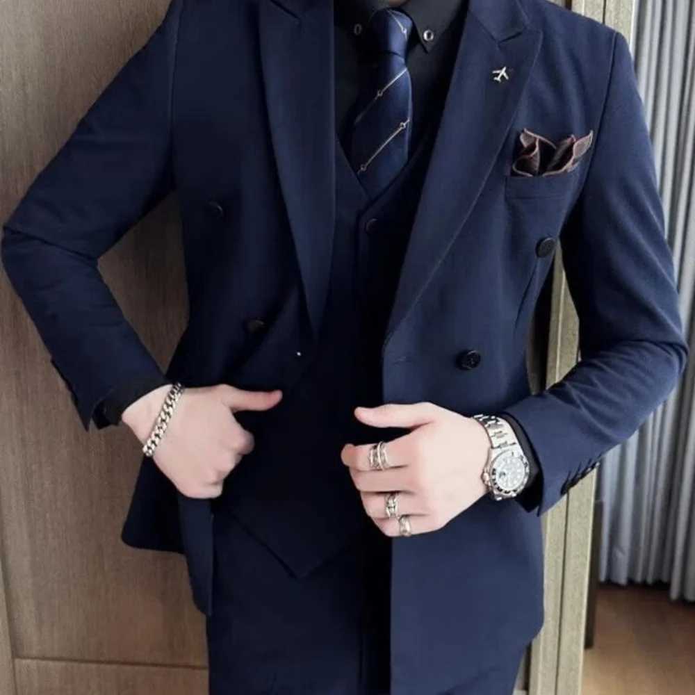 Mens Double-breasted Three-piece Ensemble plus Size Grooms Wedding Attire Youthful Business Formal Casual Suit Set M260313