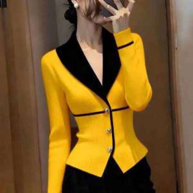 V-neck Knitted Sweater Suit Cardigan Coat Women's Autumn and Winter New Fashion Color Matching Waist Bottoming Top Z260314