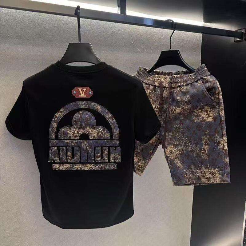 New high-end trendy men's suit with fashionable and trendy design, short sleeved contrasting printed five quarter pants Asia Size