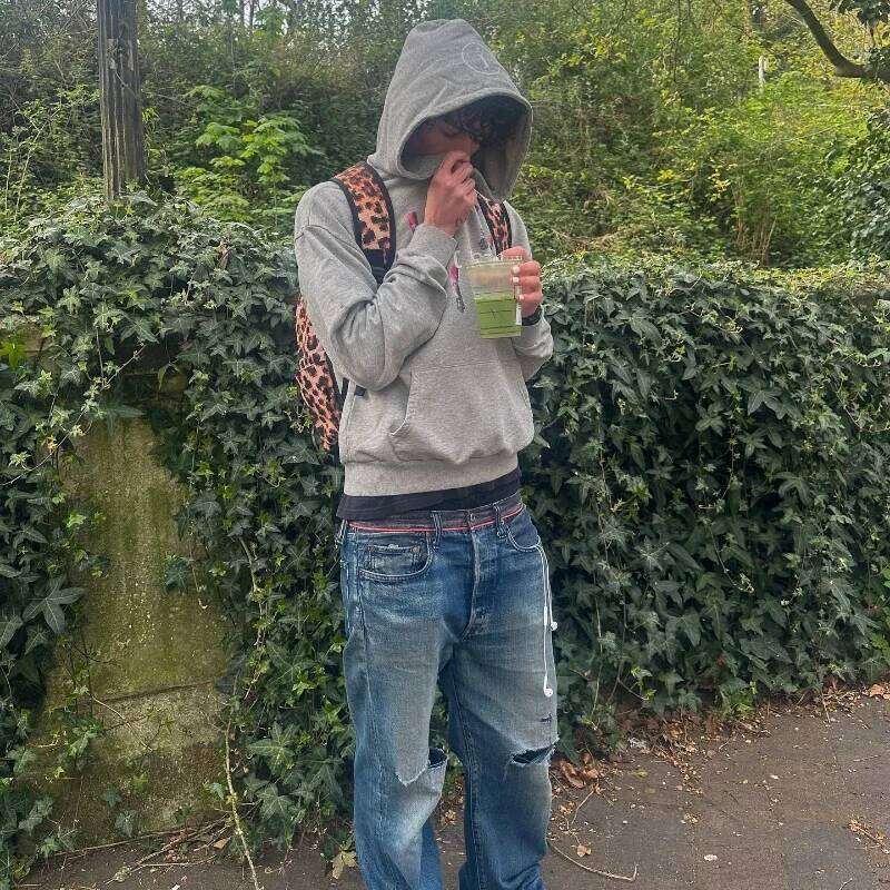 Y2K Gray Sports Hoodie Retro Smoke Print Sweater Men Women New Fashion Vintage Classic Hip Hop Streetwear Clothing Loose Jacket Z260314