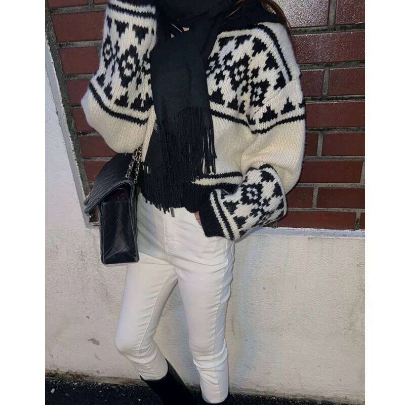 NEW Korean Gentle Touch Winter Retro Cardigan Chic Jacquard Zipper Knitted Sweater Cozy Jacket Z260314