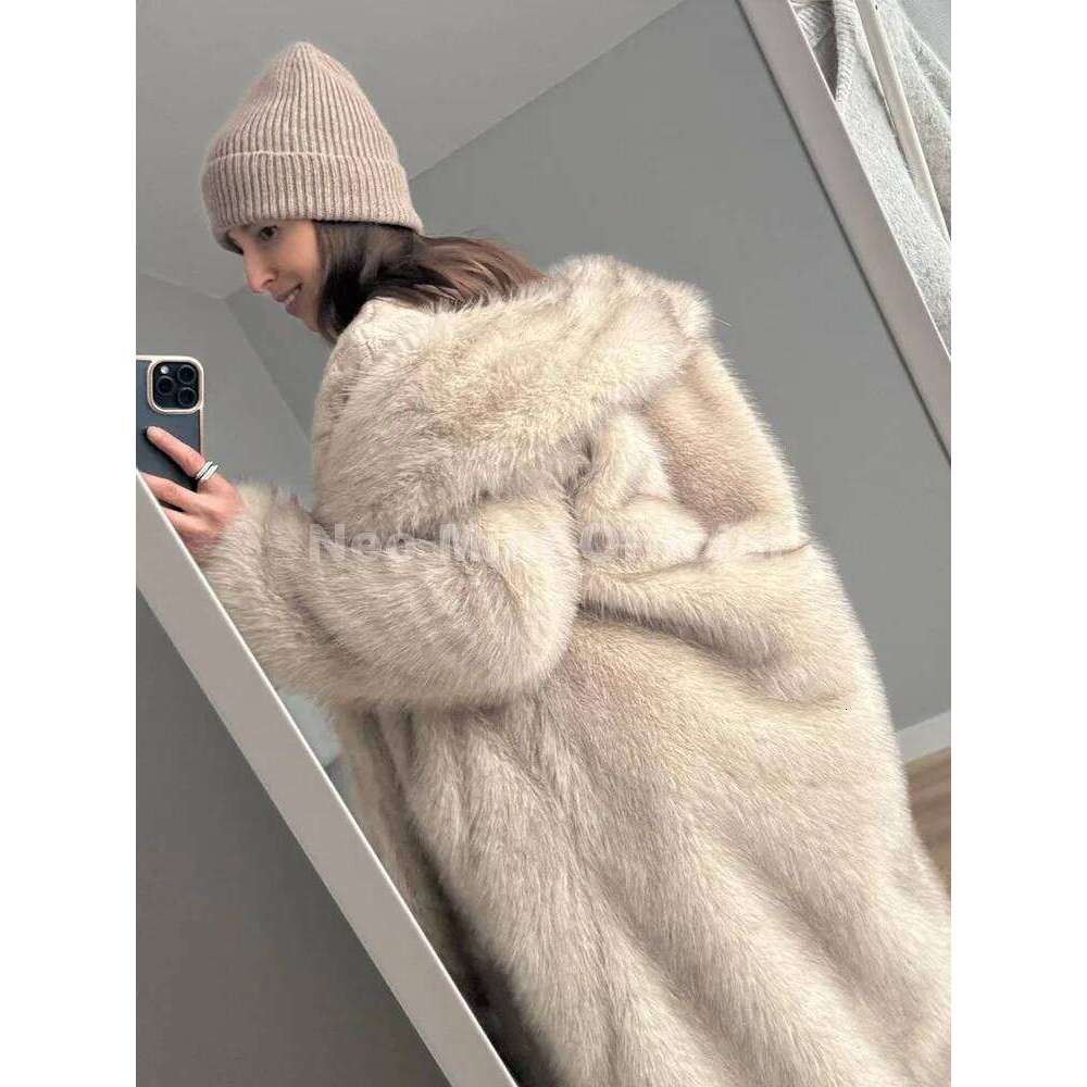 Neo Mint Long Faux Coat Women 2025 Winter Fluffy Gradient Eco Fox Fur Jackets Luxury Mob Wife Aesthetic Furry Overcoats Z260313