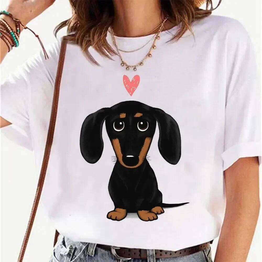 Black and Tan Dachshund with Heart Retro Y2K Funny T-Shirt Female Summer Cute Cartoon Wiener Dog Fashion Tee Top Casual Tops 2k Z260314