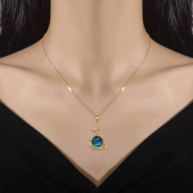 Light Titanium Steel Star Series Necklace for Women Gold Color Planet Moon Astronaut Pendant Necklaces Jewelry Gifts H260312