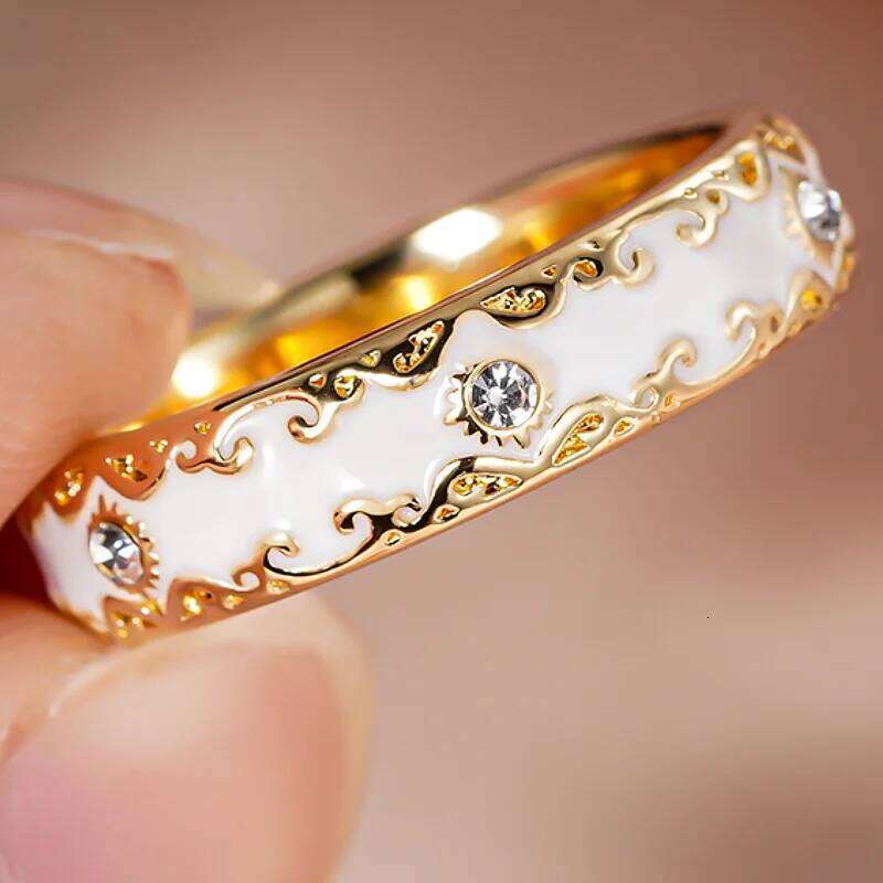 Huitan Women Metalic Rings Gold Color Engrave Design Wedding Engagement Party Daily Trendy Elegant Accessories Jewelry H260312