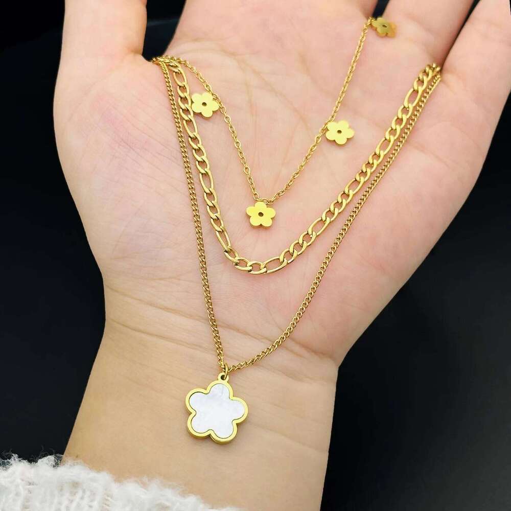 Titanium Steel Cr Five Petal Mother of Pearl Necklace 18K Gold Plated Non Fading Clavicle Chain Jewelry H260312