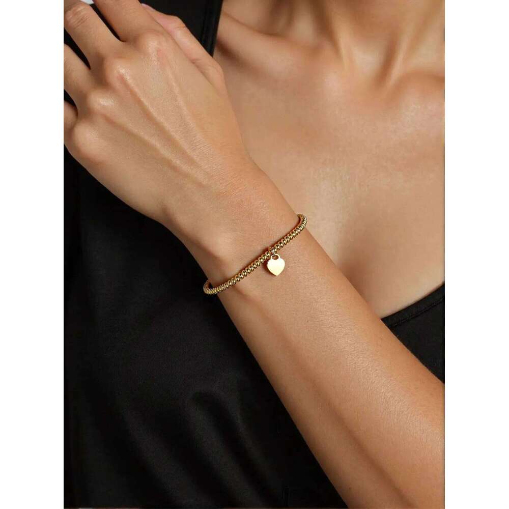 A 26-letter stainless steel simple and fashionable heart-shaped letter tag bead personalized bracelet Z260313