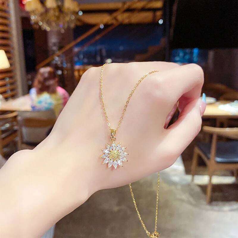 New Trendy Zircon Crystal Pendant Stainless Steel Necklace For Women Korean Fashion Female Sexy Clavicle Chain Jewelry Wholesale H260312