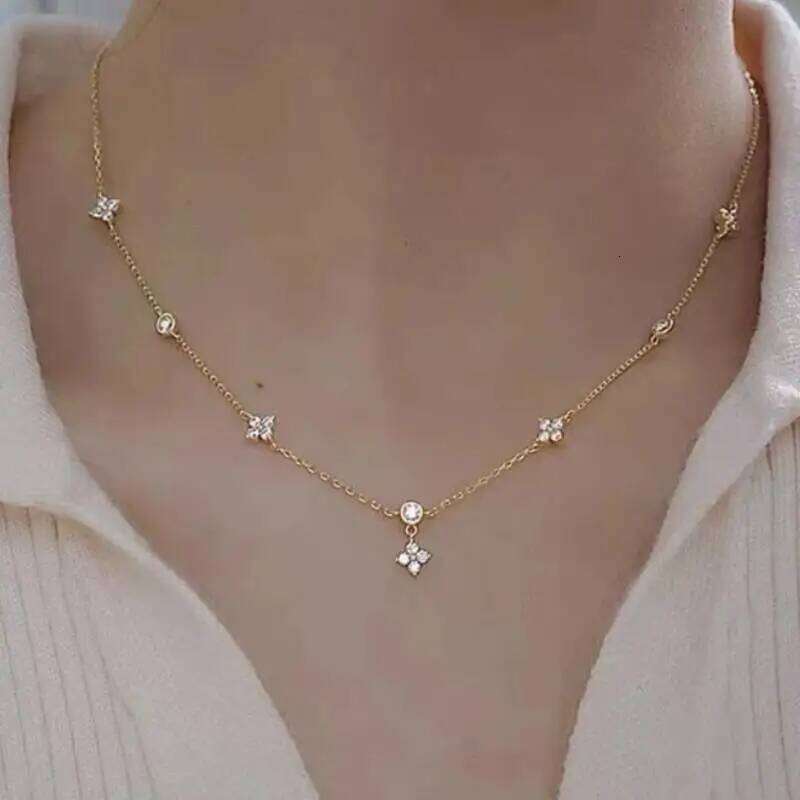Light Inlaid Zircon Flower Chain Necklace for Women Stylish Style Princess Party Jewelry Girls Birthday Gifts H260312