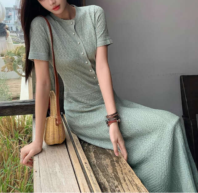 Designer French luxury high-end hollow pattern elegant women's summer short sleeved dress 2026