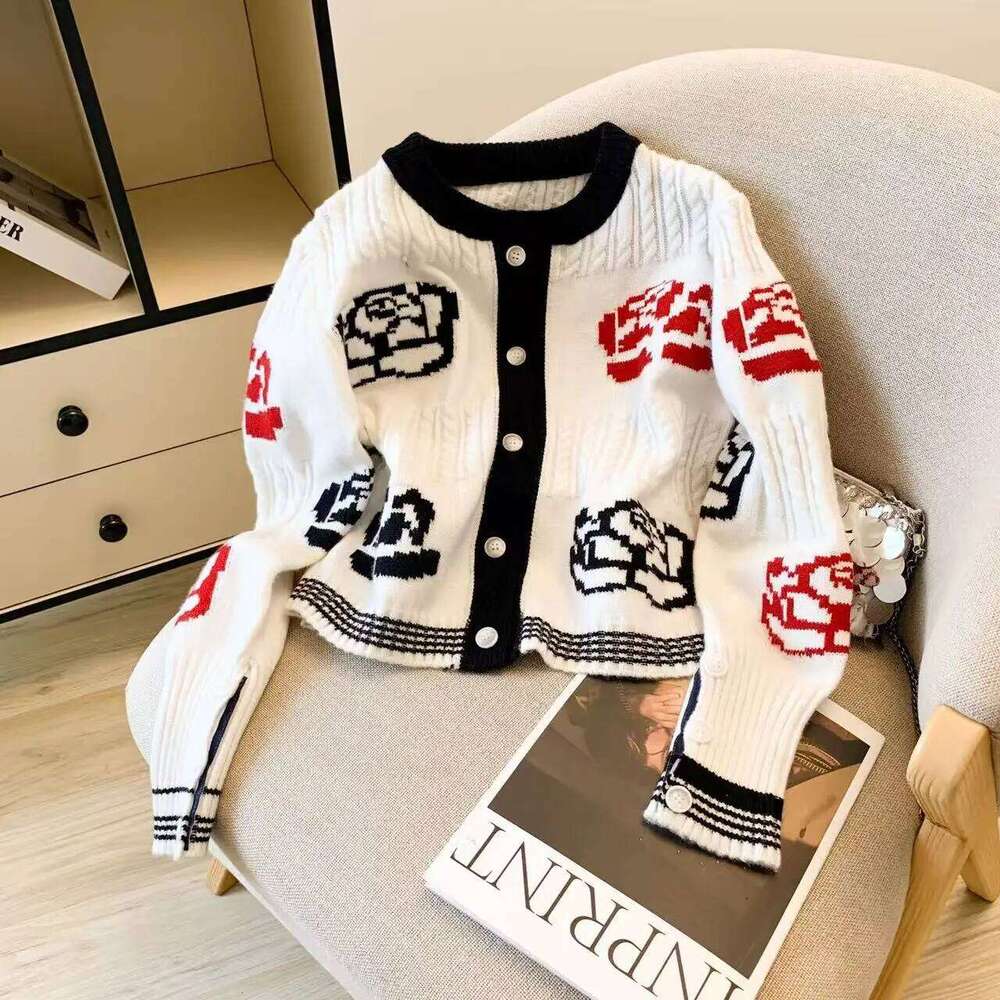 Women's White Rose Embroidery Cardigan Vintage 2000s Y2k Jumper Top Knitwear Long Sleeves Cashmere Sweater Autumn 2025 Z260313
