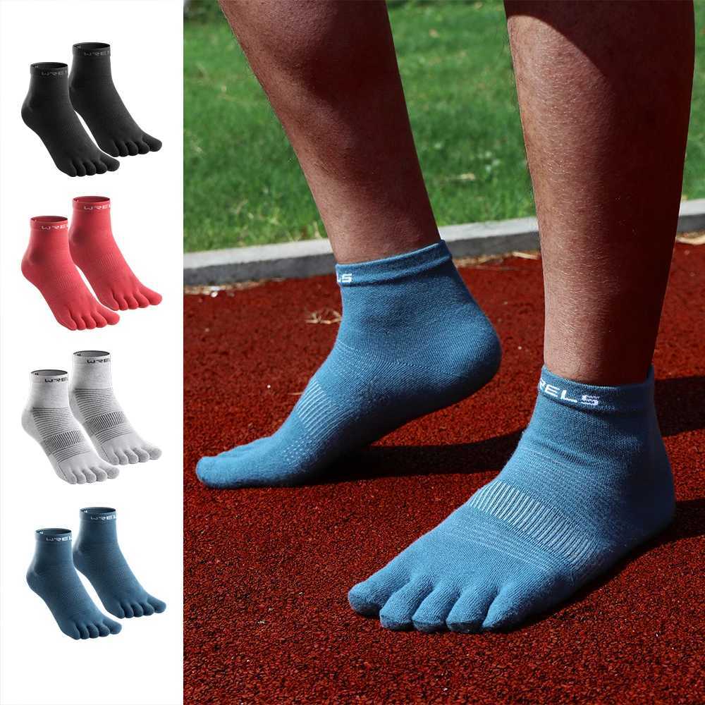 1/2/4 pair COOLMAXToe Socks Athletic Running Wicking Moisture Five Finger Socks Breathable Lightweight Marathon Sport Toe Socks D260313