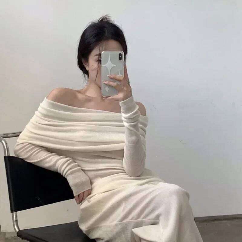 Pullovers Women Off-shoulder Korean Fashion Slim Fit Sexy Spicy Girls Streetwear Knitted Slash Neck Sweaters Pleated Inner Chic Z260313
