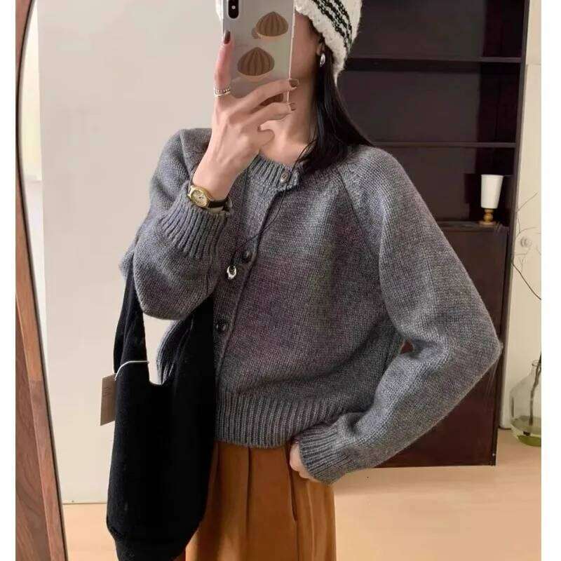 Elegant round-neck 100 pure cashmere knitted cardigan for women autumn and winter sweater with wool base coat Z260314