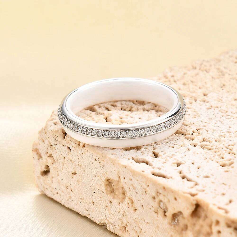 Classic Titanium Stainless Steel White/Black/Gold Ceramics Ring Jewelry Couple Micro inlaid Zircon Wedding Rings For Women H260312