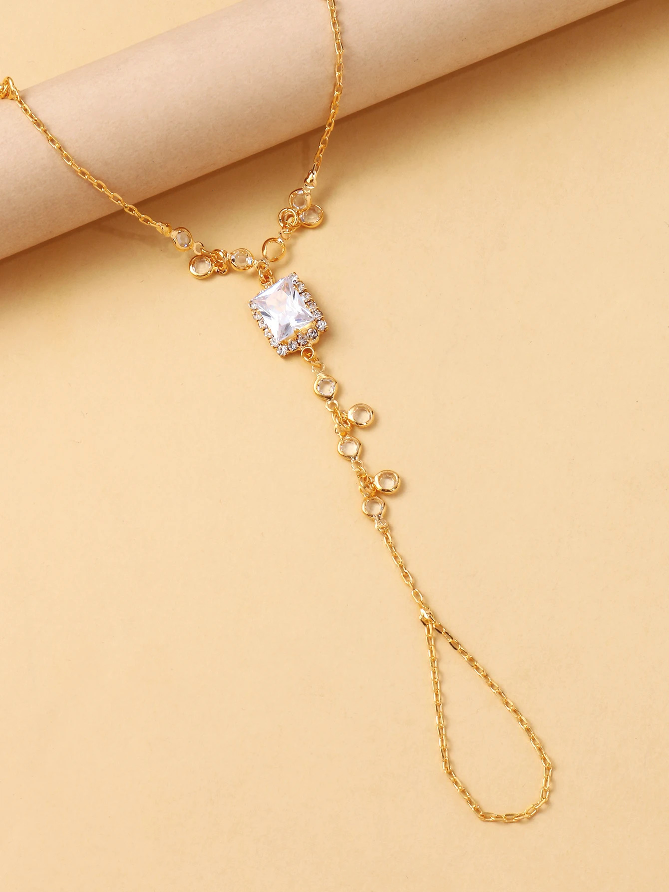 Water drop finger bracelet simple super flash rhinestone back of hand chain summer beach bohemian style hand jewelry 260313