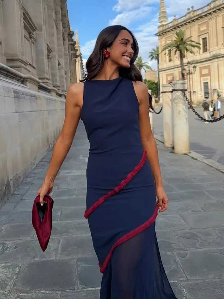 Elegant Stripe Backless Long Dress Womens Contrast Color Slim O-Neck Sleeveless Dresses Summer Female Fashion Party RobesT260314