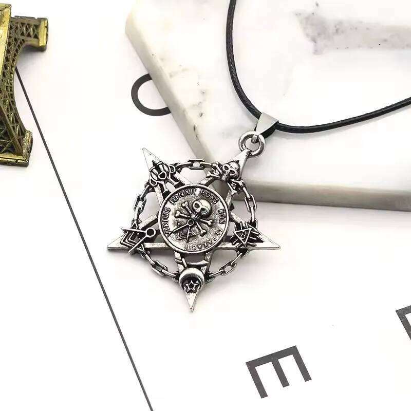 Retro Five-Pointed Star for Women Men Skull Pirate Pendant Black Leather Rope Necklace Jewelry Accessories 2025 H260312