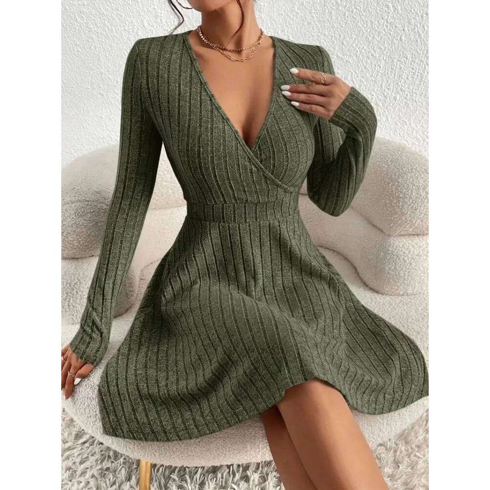 Sweater Women's Slim Fit V-Neck Long Sleeve Knit Dress Autumn/Winter Sexy Bodycon High Waist Midi Casual Party Dresses Z260314