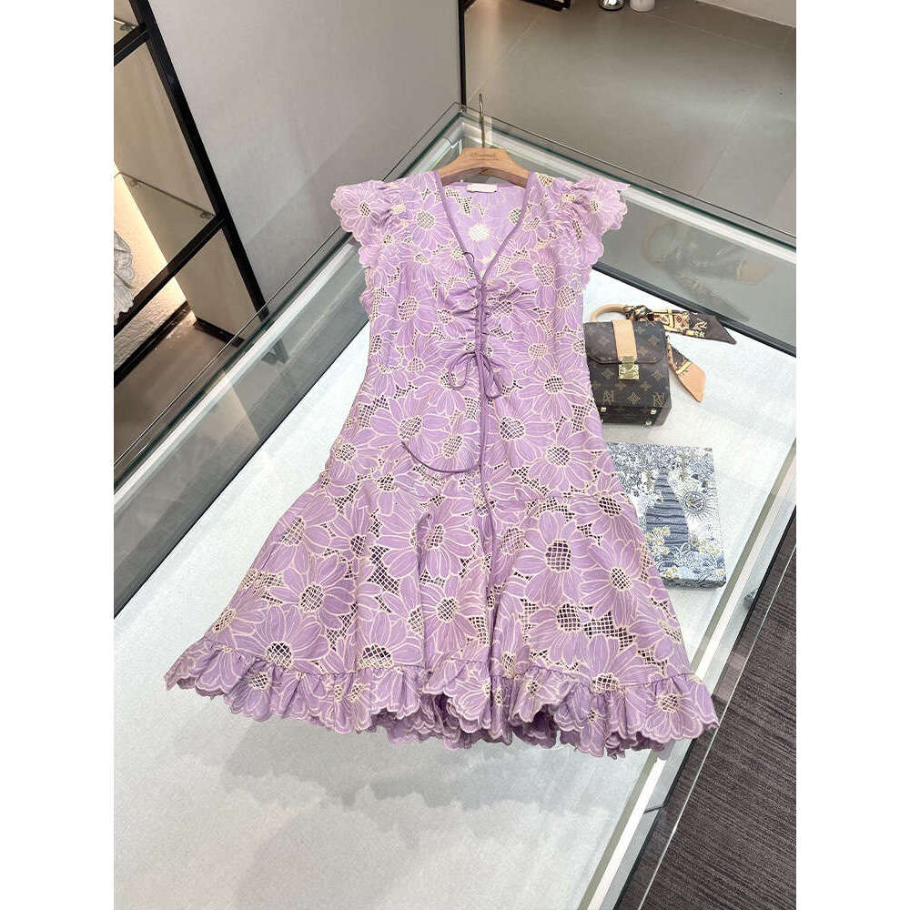 2026 designer style V-neck drawstring waist short water-soluble lace daisy dress fashionable