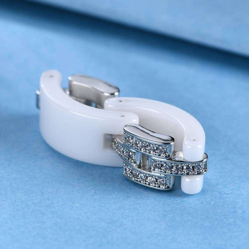 Flexible Black White Ceramic Anneaux Jewelry Fashion Crystal Wedding Engagement Rings For Women Party Accessories Design H260312