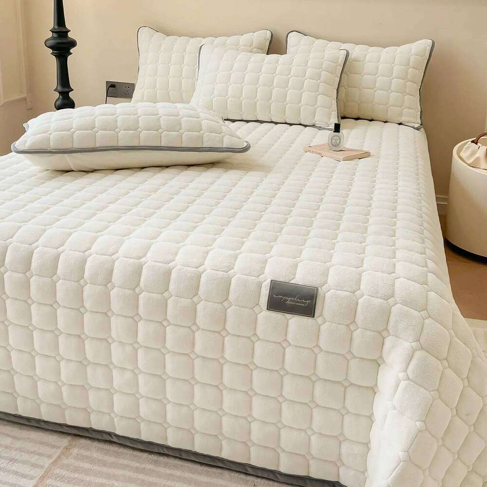 Quilt King Size Lightweight Velvet Comforter Oversized Bedspread Coverlet Quilted Bedding Set 2 Pillowcase H260312 - view 4