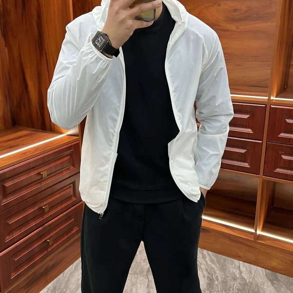 Summer Men's Jacket Youth Slim Outdoor Sports Quick Dry Hooded Anti-UV Sun Protection Skin Coat Z260313