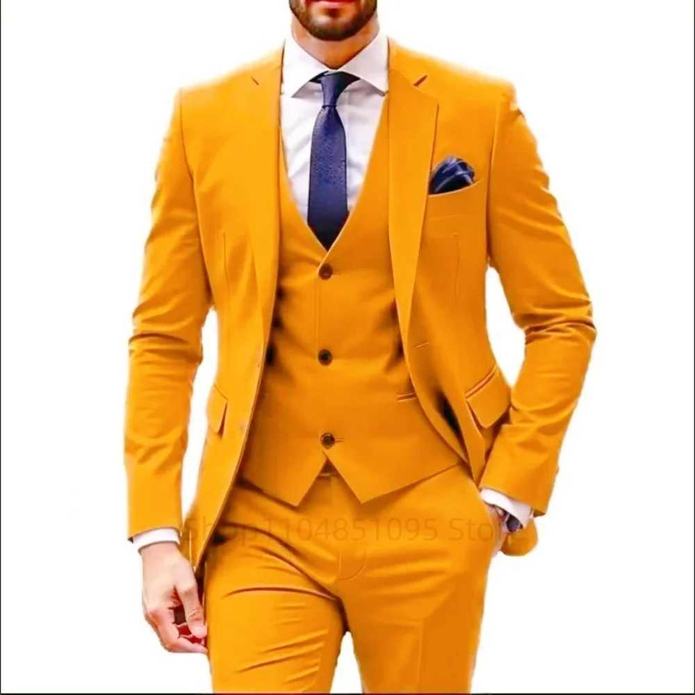 Mens Fitted 3-Piece Dinner Wedding Tuxedo Two-Button Notch Lapel Jacket Vest And Pants for Formal Occasions M260313