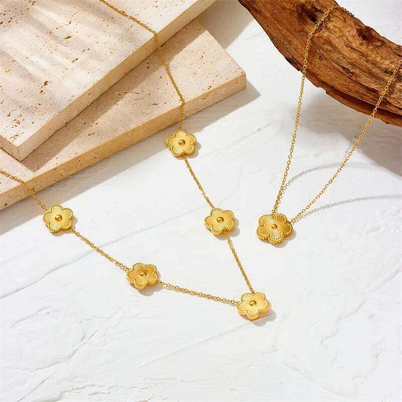 Hot Selling High-Quality Plum Blossom Plant Metal Five Flower Necklace With Double-Sided Y2K Style Cr H260312