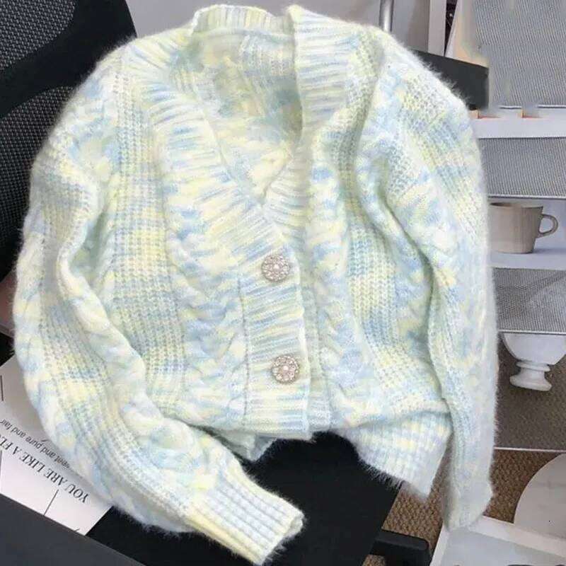 Korean Women Small Fresh Short Knitted Tops Coat 2025 Female V-neck Sweater Cardigan Spring Autumn Ladies Loose Knitting Jacket Z260313