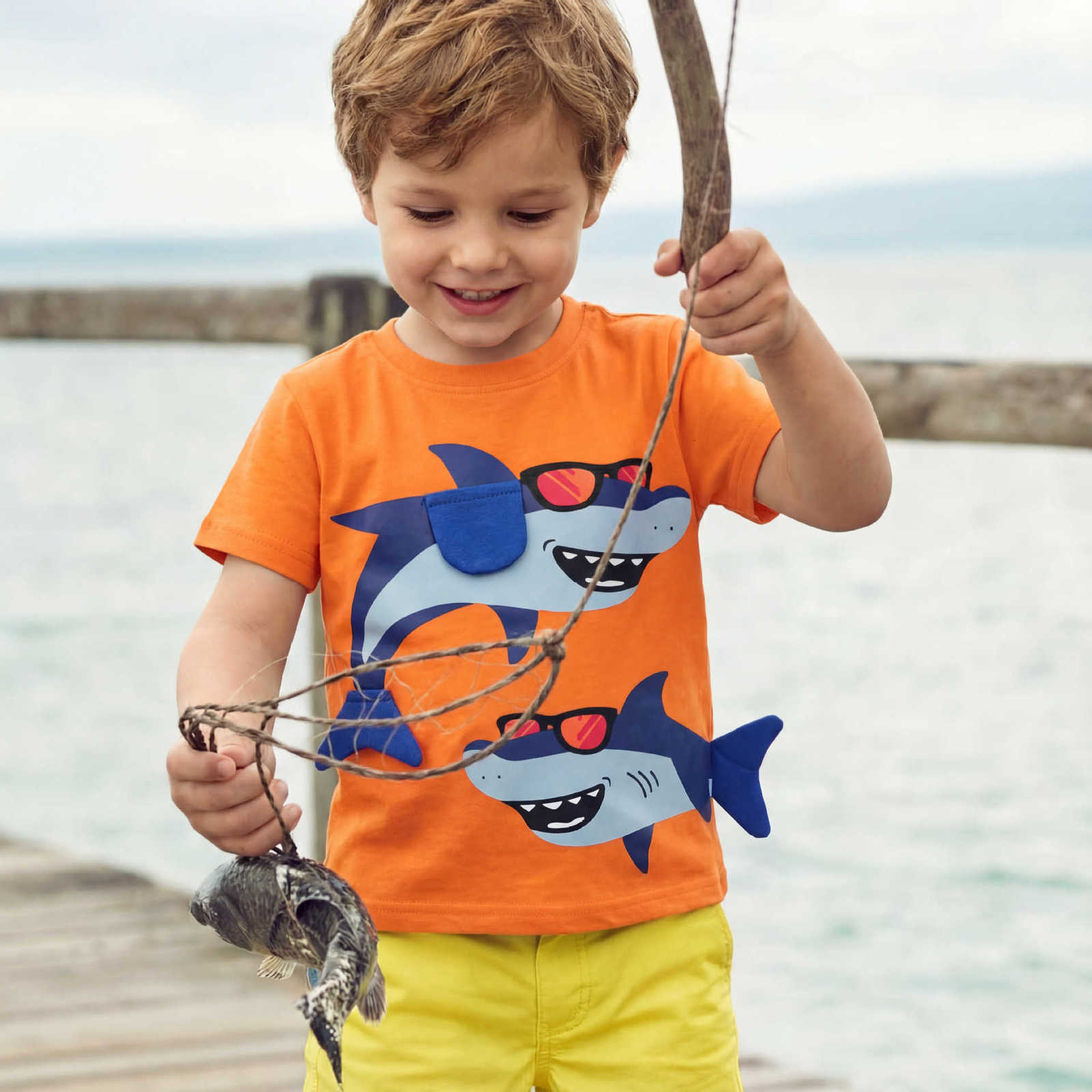 T-shirts Summer New Boys' Short-Sleeve T-Shirt Fashionable Shark Print Children's Round Neck T-Shirt Children's Clothing