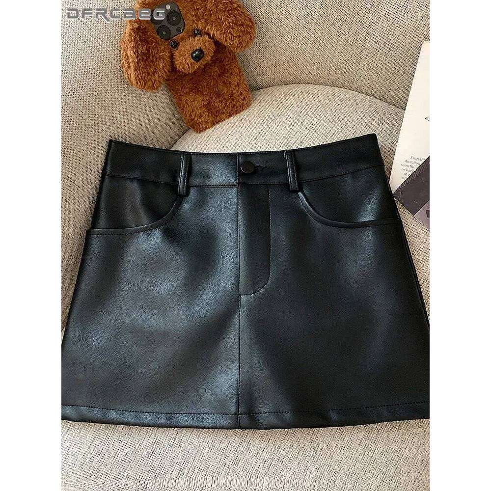 New Arrival Retro Pu Faux Leather Short Skirt For Women Autumn Winter Slim Vintage Sexy Mini Pencil Skirts Lady Z260314
