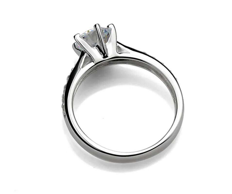 925 Sterling Silver Classic Ring for Women Six claw jewelry simple 70ct imitation diamond women's ring H260312
