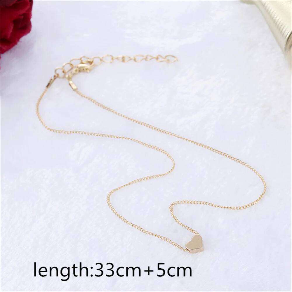 Fashion Small Heart Pendant Necklaces for Women Party Exquisite Collar Chain Golden Silver Color Chokers Necklace Jewelry Gift H260312