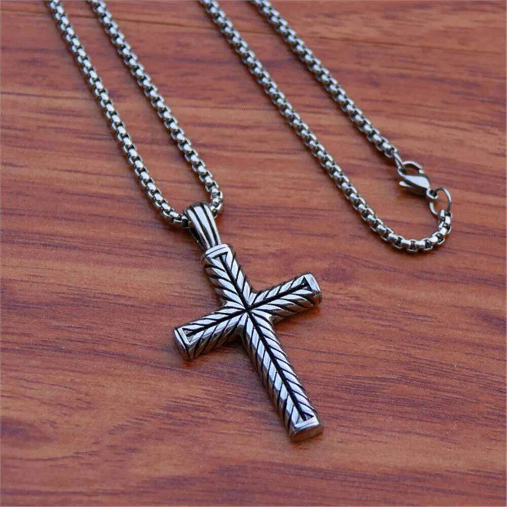 Twisted Pattern Cross Pendant Necklace Retro Simple Stainless Steel Chain Silver Color Hip Hop Jewelry Gifts For Women Men H260312