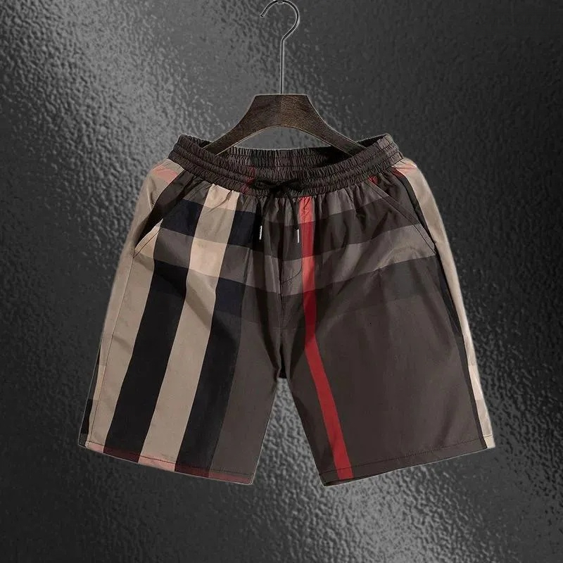 Men's Shorts 2026 New Model Quick Dry Plaid Sporty Beach Straight Leg Five-Quarter Pants Breathable Lightweight Free shipping Men's Clothing