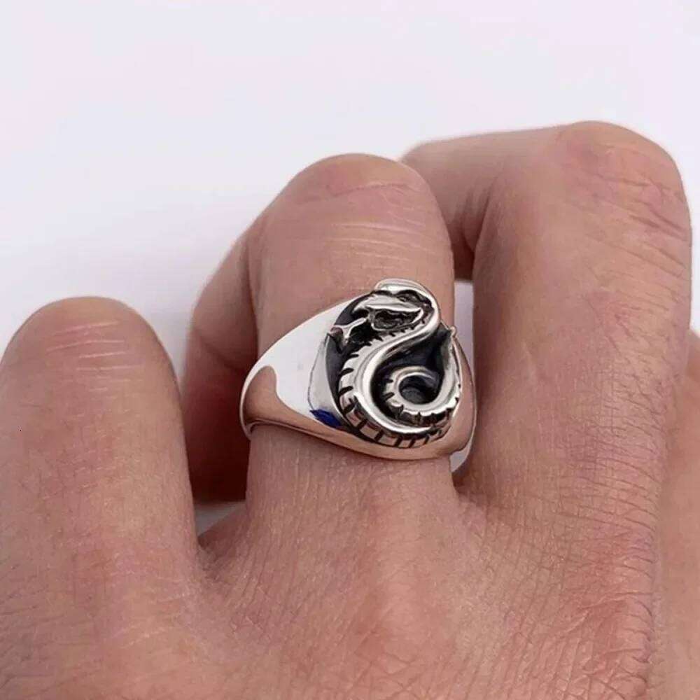 Fashion Wizards Wizarding School Family Badge Snake Slytherin Role Playing Ring Men and Women Creative TrendGiftJewelry H260312