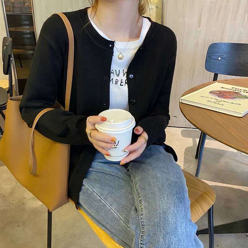 Knitwears White O-Neck Knitted Cardigans New Long Sleeve Knit Sweater Cardigan Women Tops Sueter Feminino Q822 Z260313