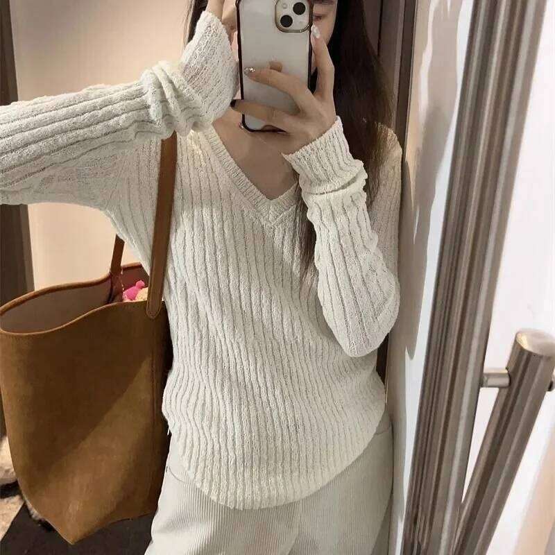 Pullovers Women V-neck Knitted Tender Skin-friendly Slimming Sweater Basic Inner Solid Causal All-match Tops Korean Style Autumn Z260313