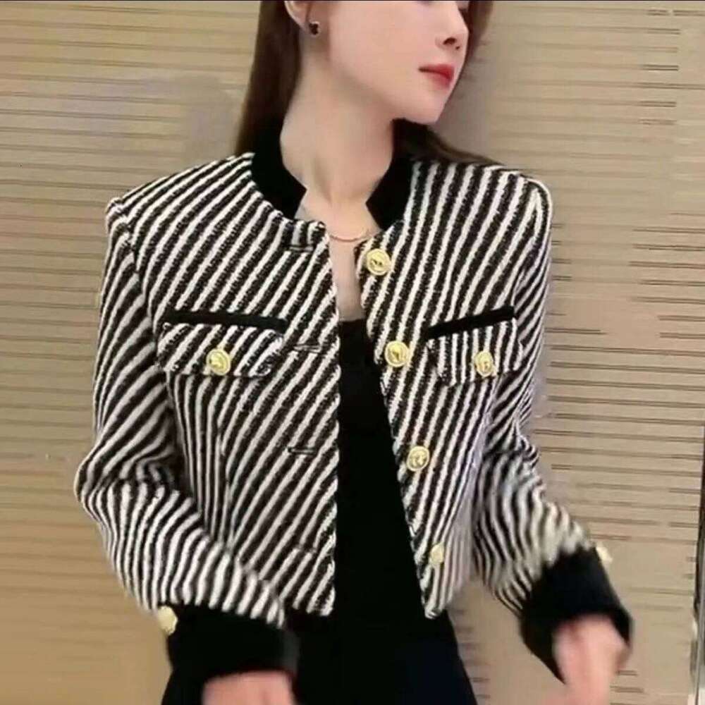 Women's 2025 Cardigan Sweaters Korean Fashion Button Down Crew Neck Open Front Long Sleeve Knit Cropped Clothing Jackets Z260314