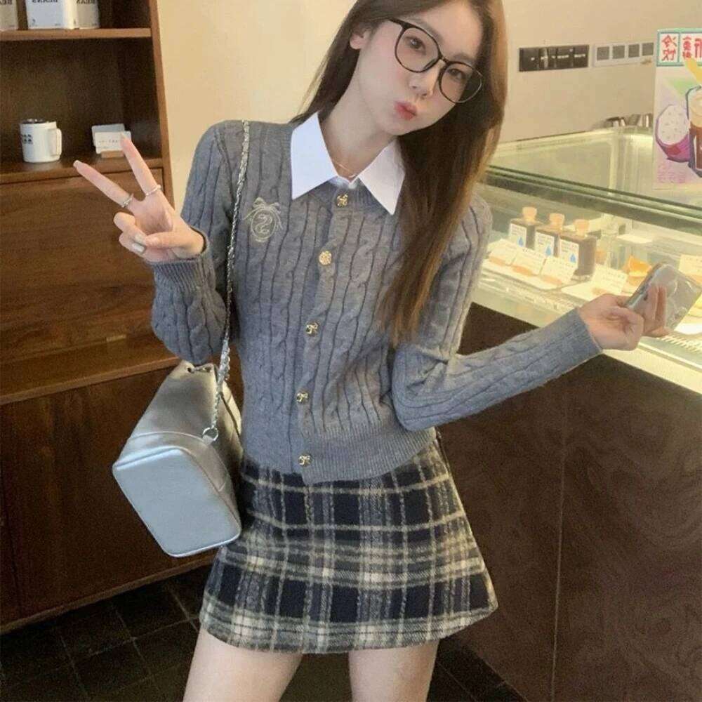 Twist Knitting Grey Embroidered Preppy-style Sweater Jacket for Women's Autumn Winter Korean Knitted Cardigan Top Buttons Z260313
