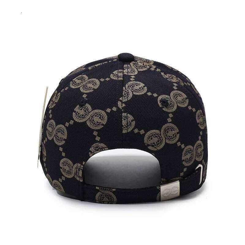 New GUZB Embroidered Alphabet Baseball Cap Shade Sun Protection Fashion Casual Spring Autumn Men and Women Z260313
