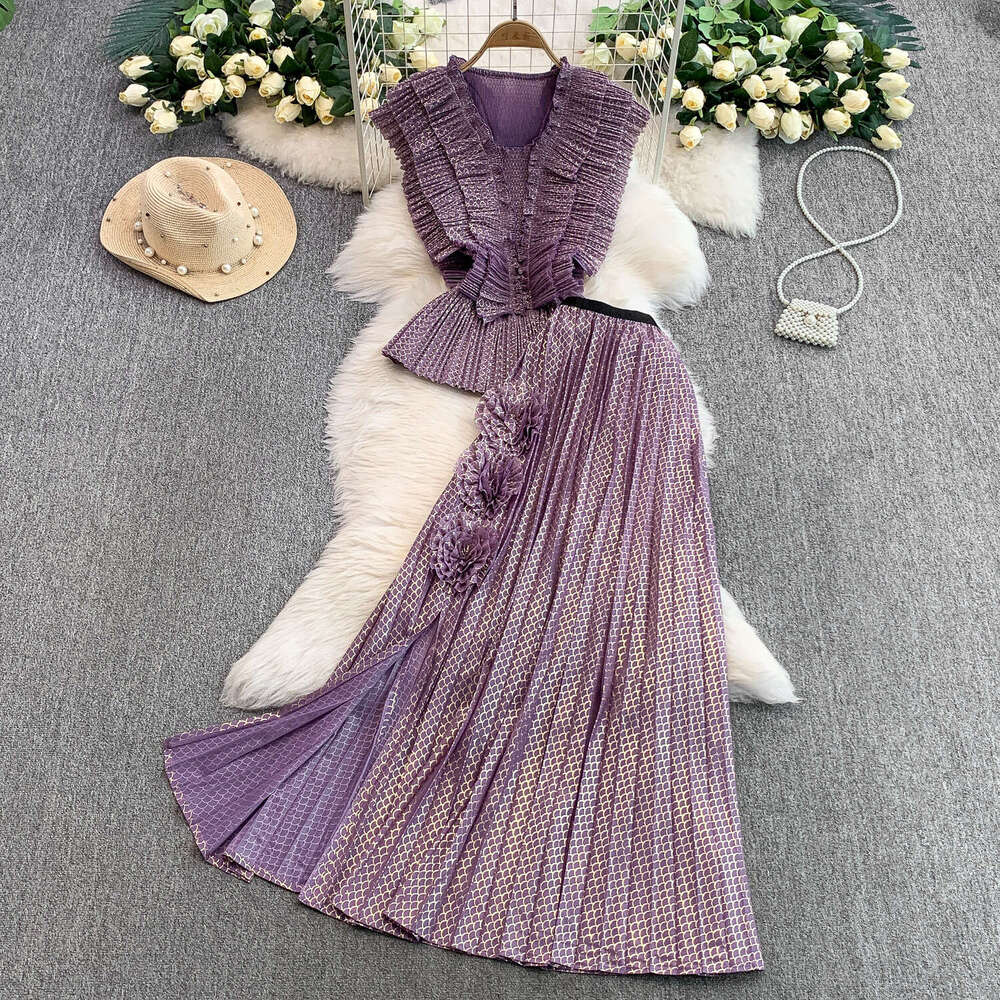 Elegant European and American socialite A14 style double-layer ruffle V-neck sleeveless waist-cinching top + high-waisted slimming slit skirt