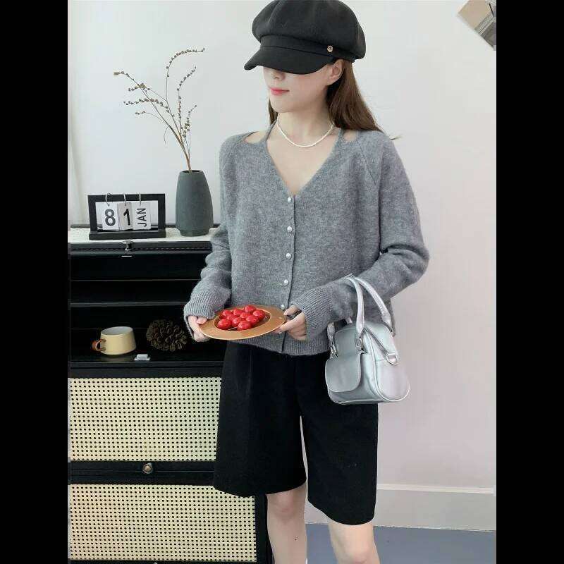 V-neck Knitted Cardigan Women's Autumn and Winter Solid Color Long-sleeved Fashion Top Z260313