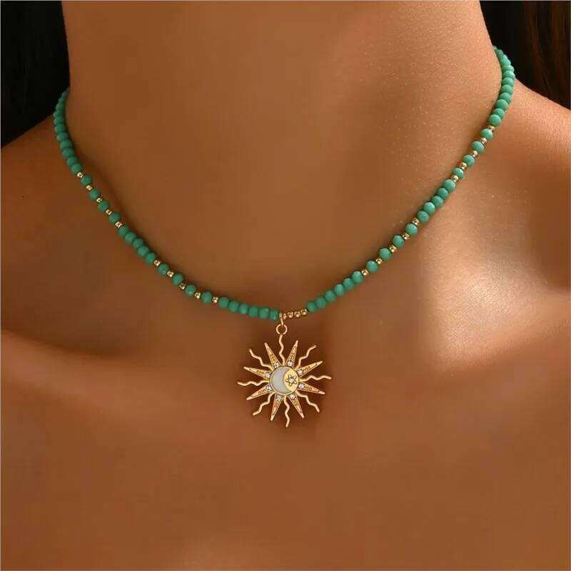 Vintage Golden-Toned Sun Pendant Necklace for Women Elegant Turquoise Beads Chain Choker Neck Statement Party Jewelry Gifts H260312