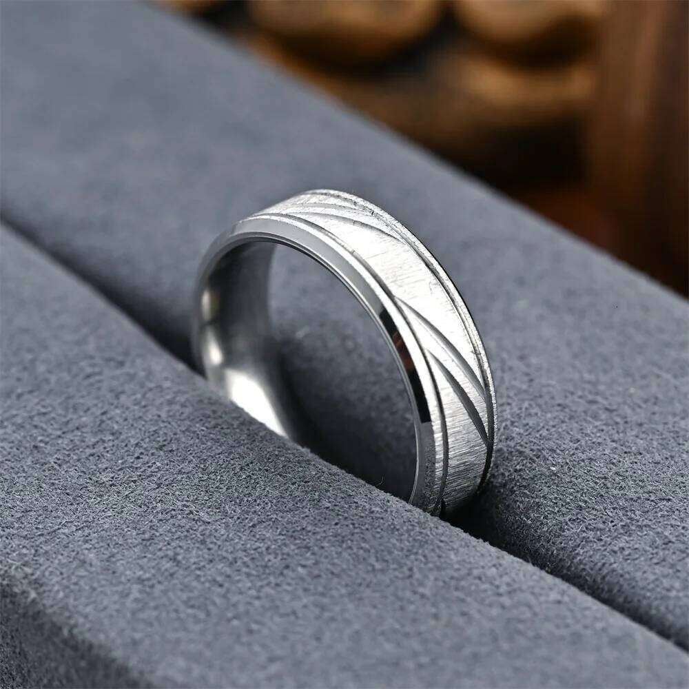2024 New Hot Selling Stainless Steel Slash Couple Rings For Women Men Jewelry Accessories Wholesale Size 7-12 H260312