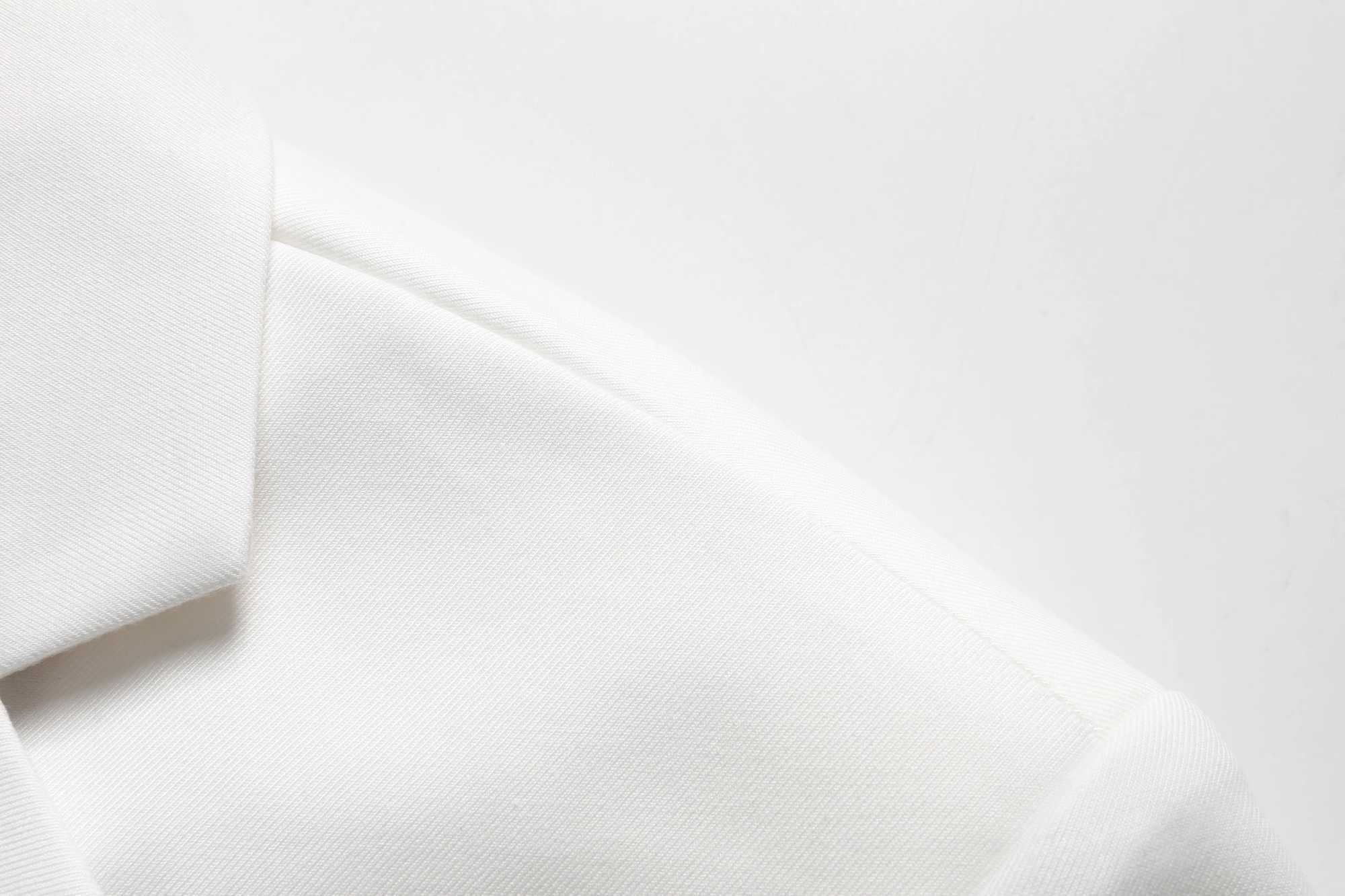 Mens Business Casual Suit Four-Season Anti-Wrinkle and Hair-Free Two-Piece Set Double-Button Design Party Professional Forma M260313